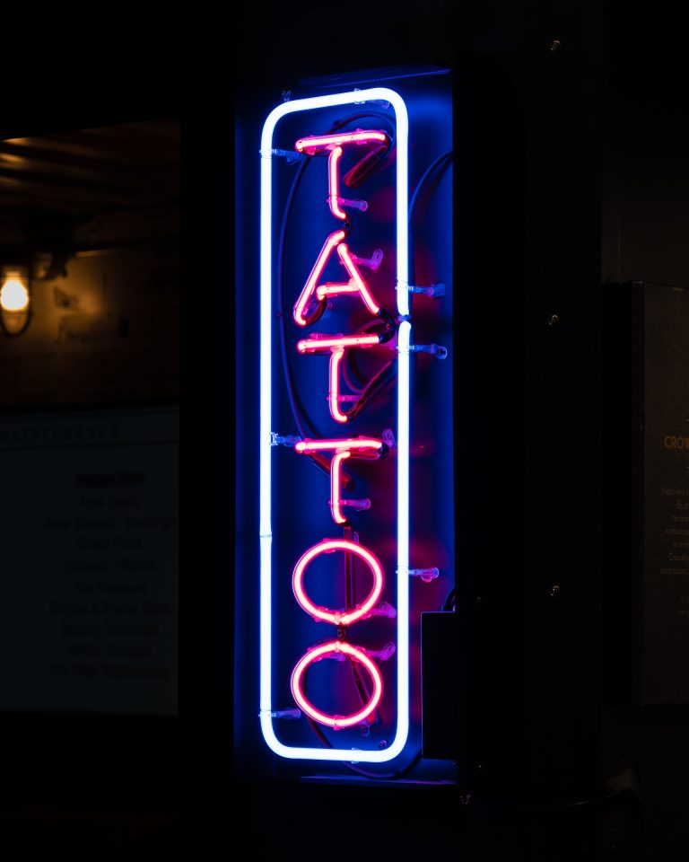 Neon tattoo sign for laser tattoo removal